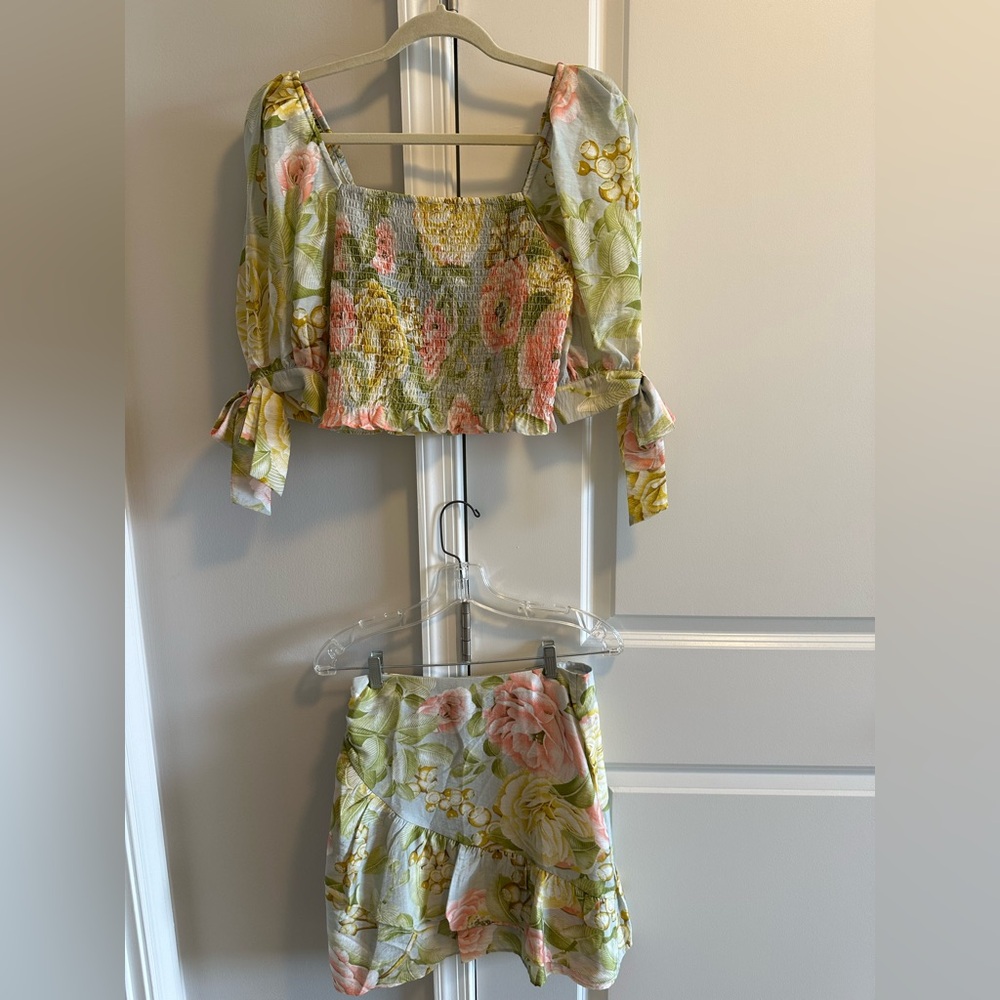 NWT Floral matching set